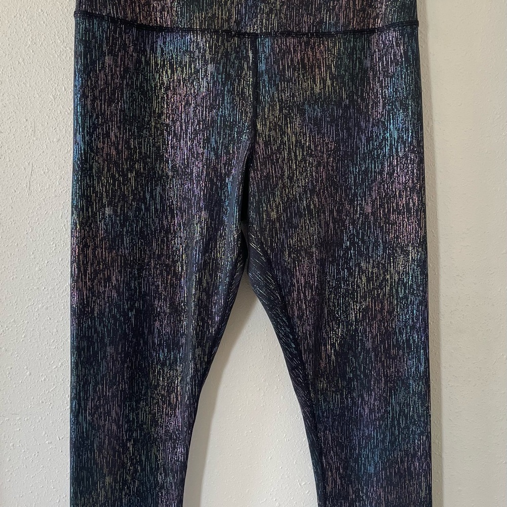ZYIA Activewear Sz 12 Women's Crop Workout Leggings Shimmery Black Multicolor